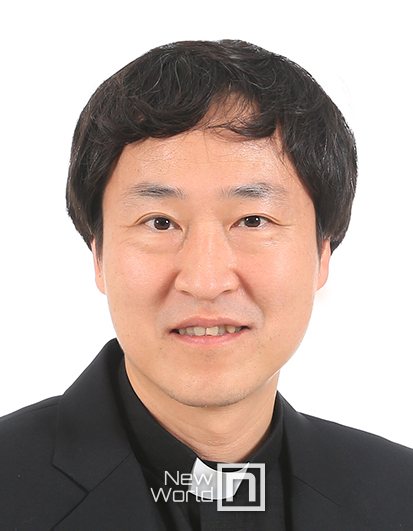 민족화해주교특별위원회 총무 강주석 베드로 신부