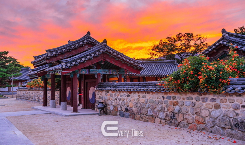 김해 수로왕릉 능소화